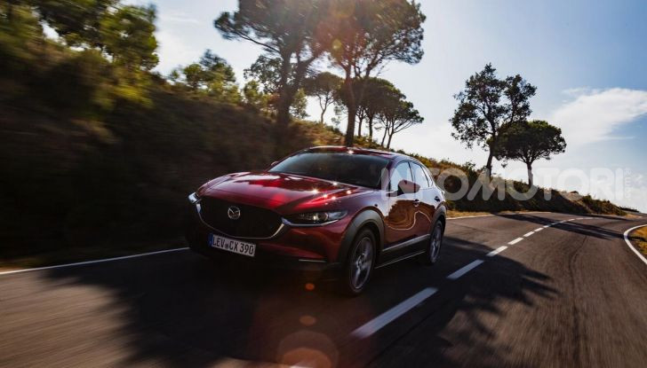 [VIDEO] Prova su strada Mazda CX-30: la giusta misura al crossover giapponese - Foto 5 di 43