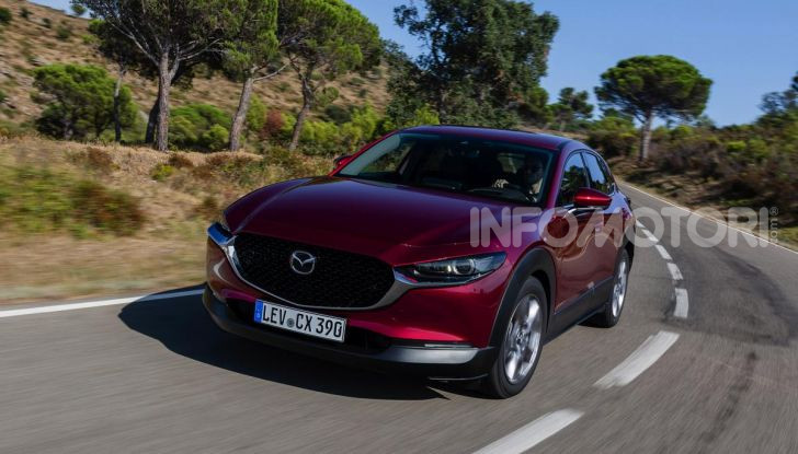 [VIDEO] Prova su strada Mazda CX-30: la giusta misura al crossover giapponese - Foto 4 di 43