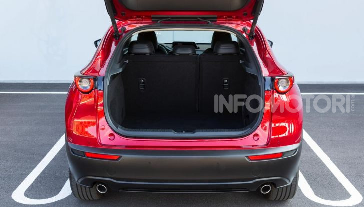 [VIDEO] Prova su strada Mazda CX-30: la giusta misura al crossover giapponese - Foto 21 di 43