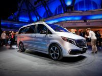 Mercedes Concept EQV: il primo monovolume premium 100% elettrico