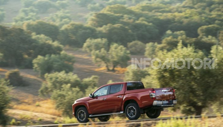 Prova nuovo Mitsubishi L200 2020: il pickup solido come la roccia! - Foto 20 di 44