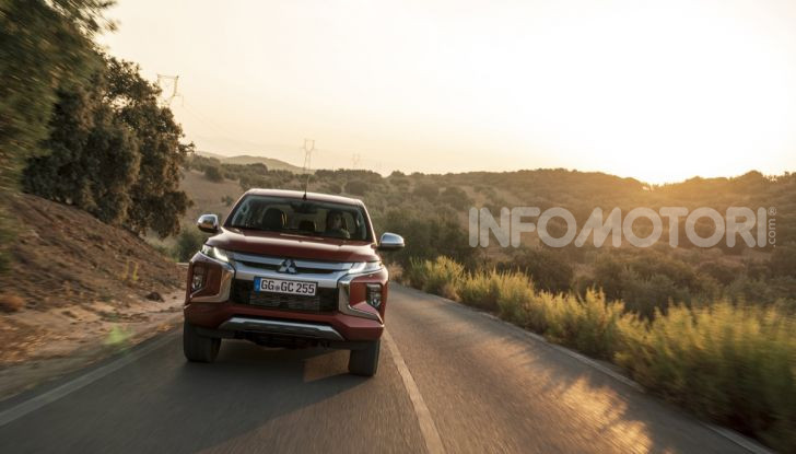 Prova nuovo Mitsubishi L200 2020: il pickup solido come la roccia! - Foto 15 di 44