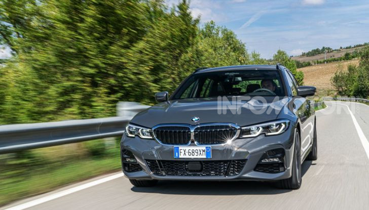 [VIDEO] Prova su strada nuova BMW Serie 3 Touring: La regina è tornata! - Foto 33 di 35