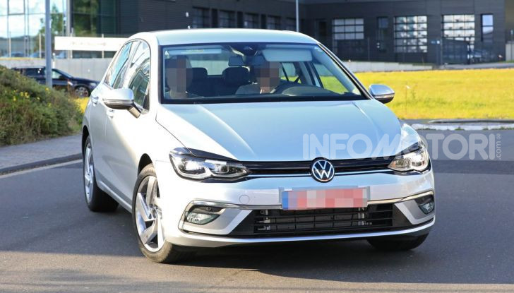 Nuova Volkswagen Golf 8 GTE: elettrica, sportiva e connessa - Foto 2 di 24