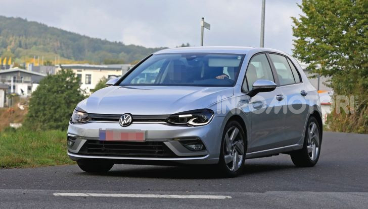 Nuova Volkswagen Golf 8 GTE: elettrica, sportiva e connessa - Foto 14 di 24