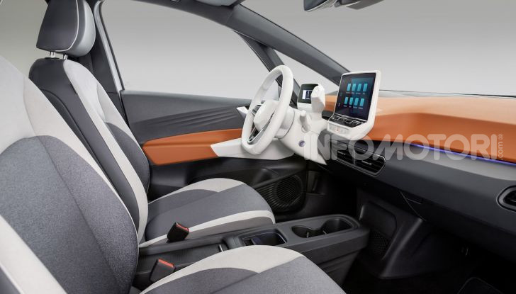 Volkswagen ID.3 R, la compatta elettrica dalle alte prestazioni - Foto 11 di 47