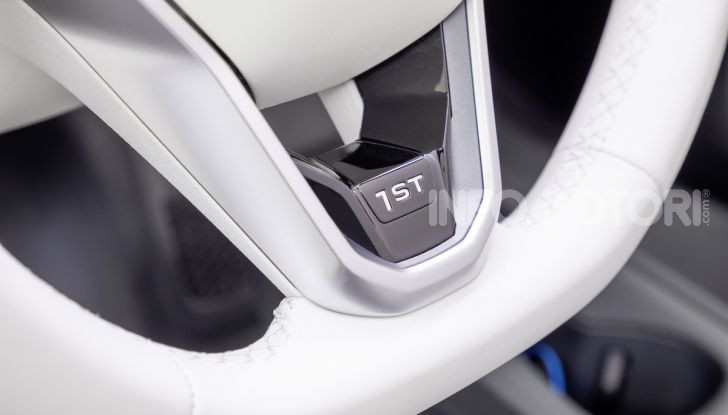 Volkswagen ID.3 R, la compatta elettrica dalle alte prestazioni - Foto 13 di 47