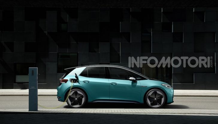 Volkswagen ID.3 R, la compatta elettrica dalle alte prestazioni - Foto 29 di 47