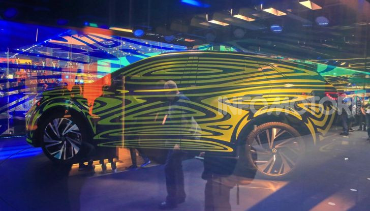 ID.4, il SUV elettrico secondo Volkswagen - Foto 24 di 30