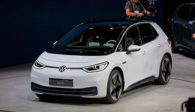 Volkswagen ID.3 a noleggio a 234€ al mese