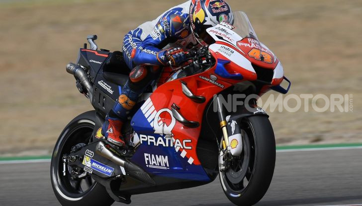 MotoGP 2019, GP di Aragon: Marquez sbanca il MotorLand e vola verso l’ottavo Titolo in carriera - Foto 10 di 11