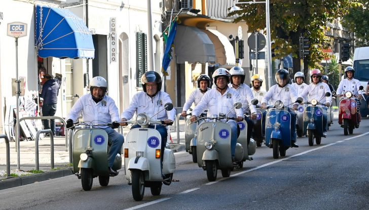 Unione Europea difende l’unicità della Vespa Piaggio - Foto 1 di 4