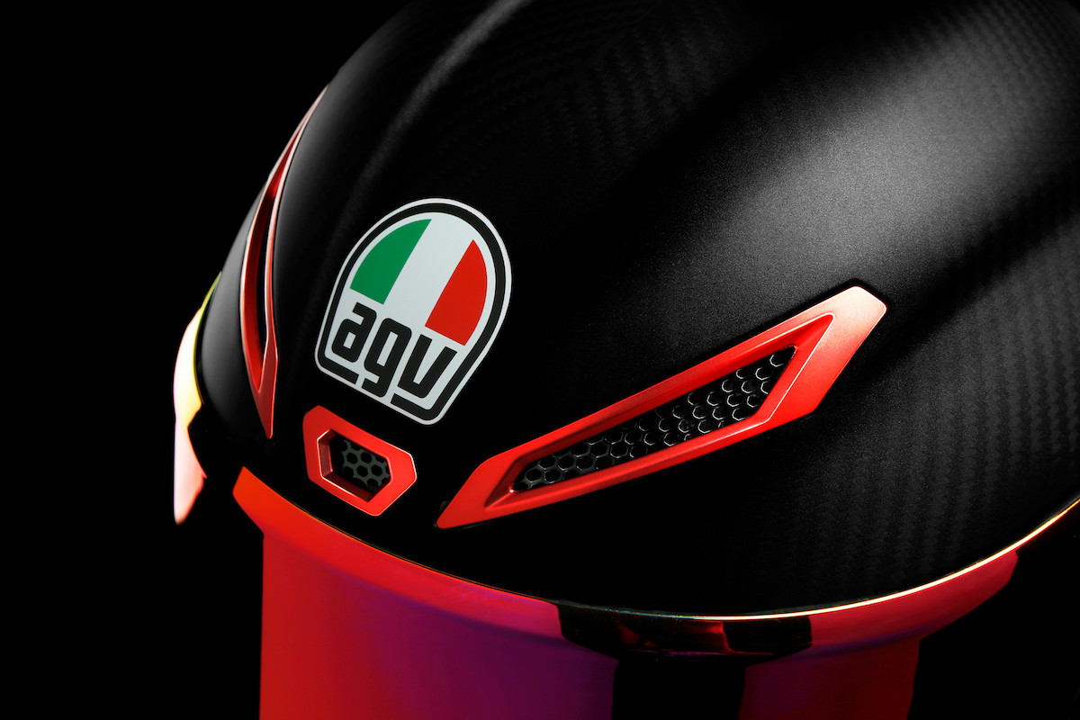 Caschi e gilet: le novità AGV e Dainese per EICMA 2019 - Infomotori