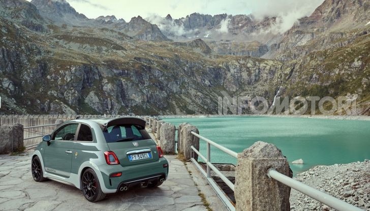 Nuova Abarth 695 70° Anniversario: prezzi da 34.600 euro - Foto 13 di 20