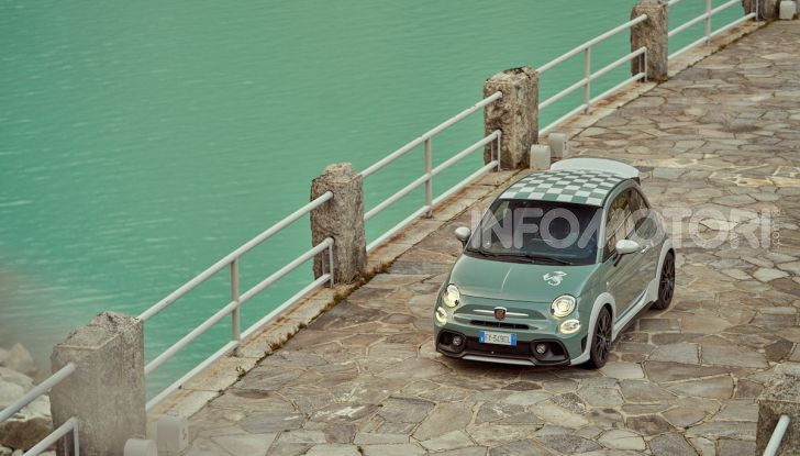 Nuova Abarth 695 70° Anniversario: prezzi da 34.600 euro - Foto 16 di 20