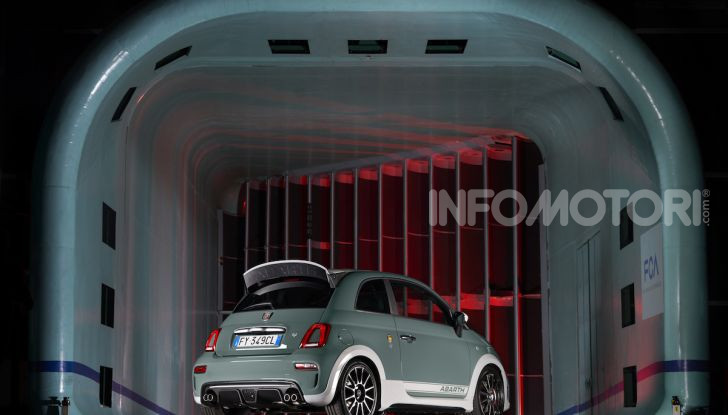 Nuova Abarth 695 70° Anniversario: prezzi da 34.600 euro - Foto 6 di 20