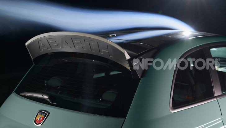 Nuova Abarth 695 70° Anniversario: prezzi da 34.600 euro - Foto 8 di 20