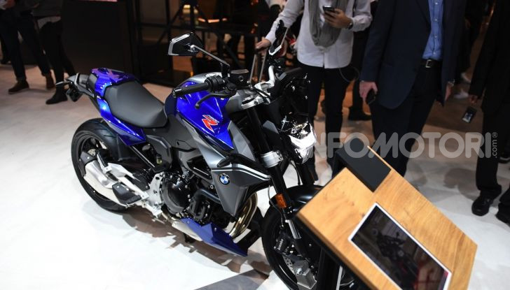 BMW F 900R 2020: la naked della Casa dell’elica dinamica e adatta a tutti - Foto 6 di 39