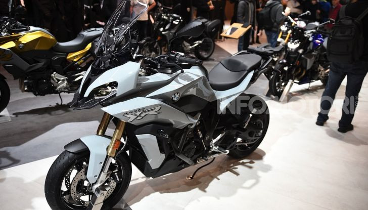 BMW S 1000 XR 2020: ad Eicma la nuova versione della crossover della Casa dell’elica - Foto 4 di 51