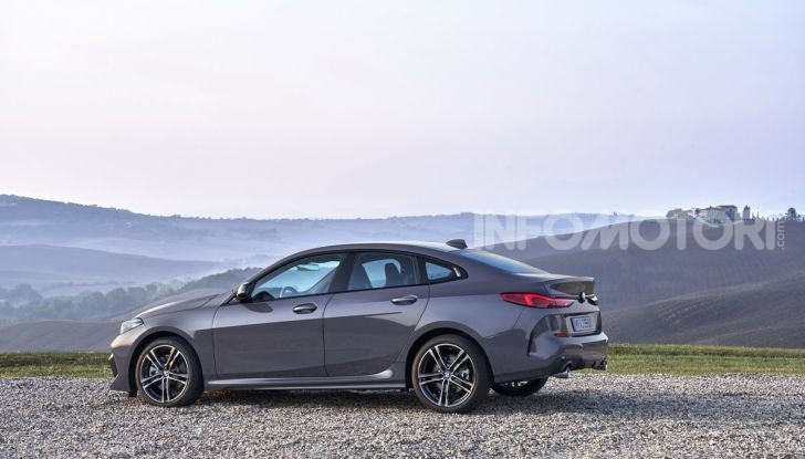 BMW Serie 2 Grand Coupé 2020, trazione anteriore e nuovo stile - Foto 37 di 49