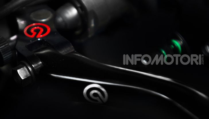 Tra dischi e pastiglie: un viaggio nel mondo dei freni nella fabbrica Racing di Brembo - Foto 13 di 36