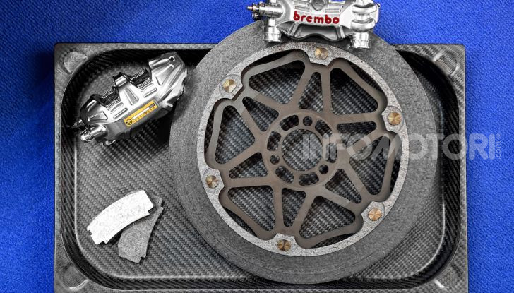 Tra dischi e pastiglie: un viaggio nel mondo dei freni nella fabbrica Racing di Brembo - Foto 19 di 36