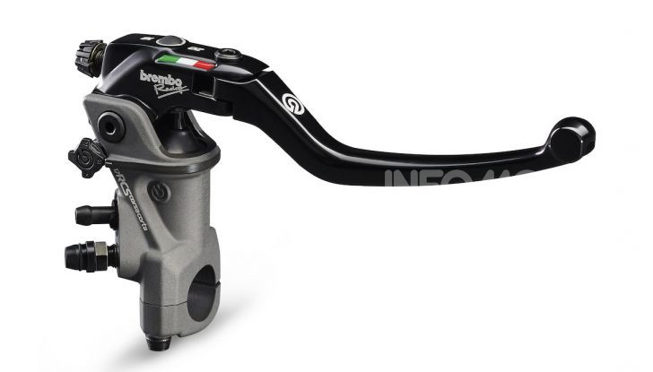 Tra dischi e pastiglie: un viaggio nel mondo dei freni nella fabbrica Racing di Brembo - Foto 30 di 36