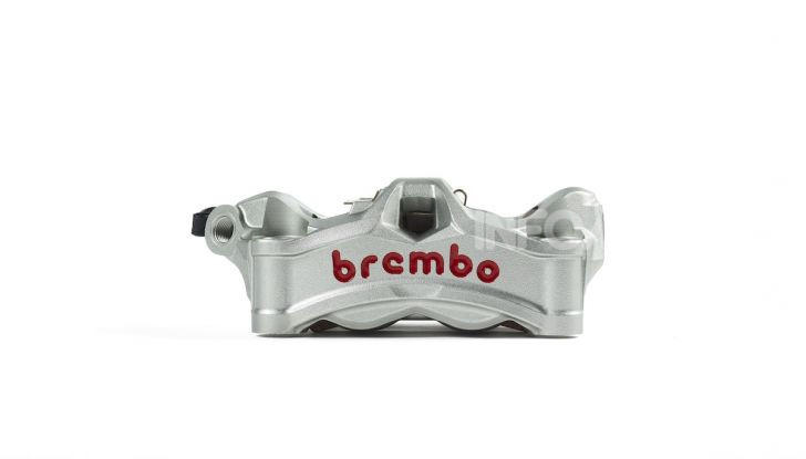 Tra dischi e pastiglie: un viaggio nel mondo dei freni nella fabbrica Racing di Brembo - Foto 5 di 36