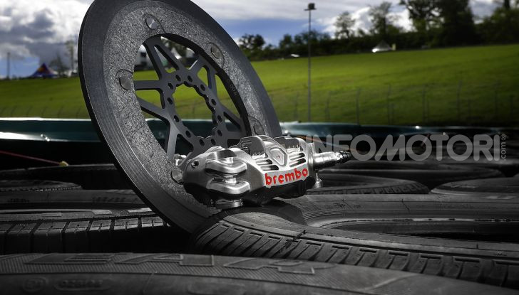 Tra dischi e pastiglie: un viaggio nel mondo dei freni nella fabbrica Racing di Brembo - Foto 7 di 36