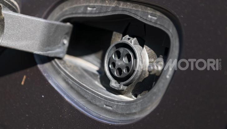 [VIDEO] Prova Chrysler Pacifica Ibrida Plug-In: born in the USA! - Foto 16 di 29