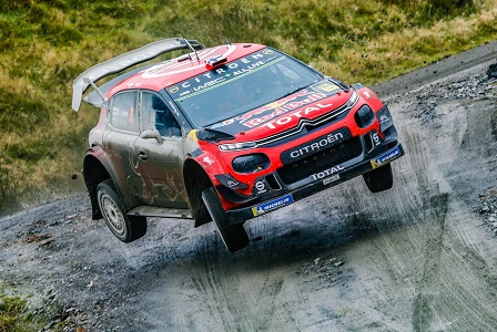 WRC GRAN BRETAGNA GIORNATA 2: CITROËN SUL PODIO CON OGIER-INGRASSIA - Foto 1 di 4