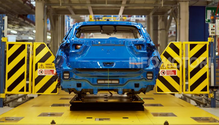 Coronavirus: Fca chiude fabbriche Cassino, Melfi e Pomigliano - Foto 18 di 20