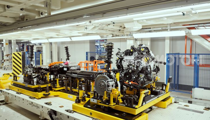 Coronavirus: Fca chiude fabbriche Cassino, Melfi e Pomigliano - Foto 9 di 20