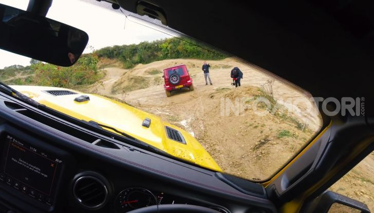 [VIDEO] La sfida Offroad tra Jimny, Classe G Wrangler - Foto 15 di 19