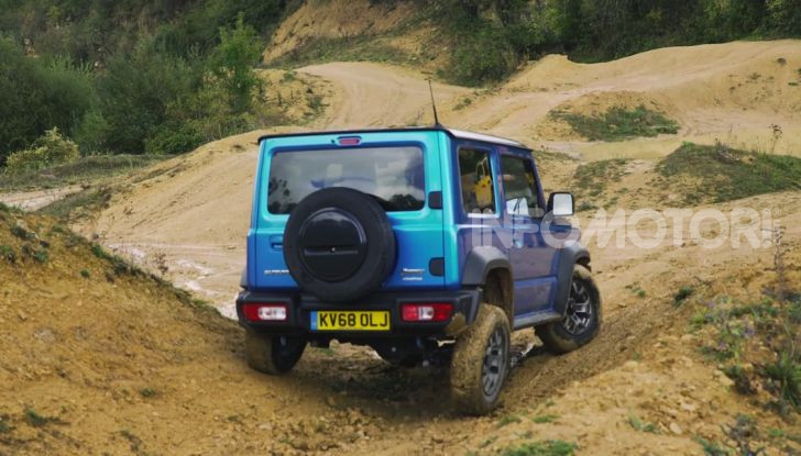 [VIDEO] La sfida Offroad tra Jimny, Classe G Wrangler - Foto 17 di 19