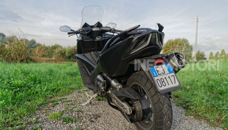 Prova Kymco AK550, l’unico vero “anti TMAX” - Foto 6 di 54