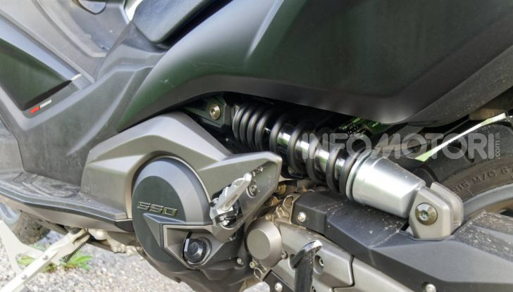 Prova Kymco AK550, l’unico vero “anti TMAX” - Foto 7 di 54