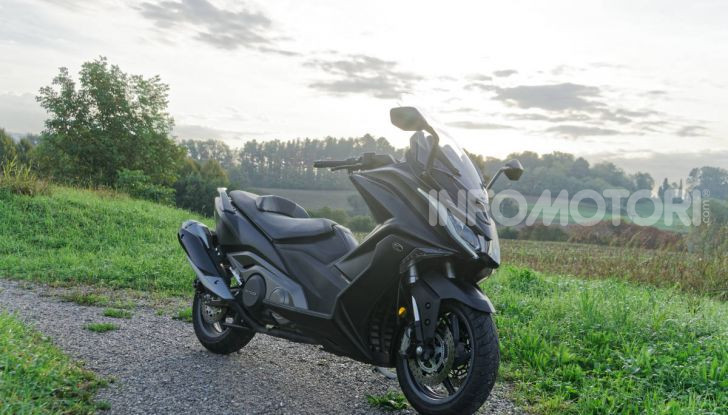 Prova Kymco AK550, l’unico vero “anti TMAX” - Foto 1 di 54