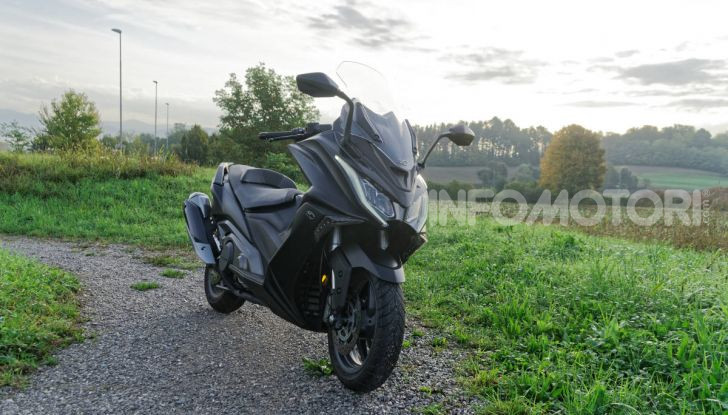 Prova Kymco AK550, l’unico vero “anti TMAX” - Foto 15 di 54