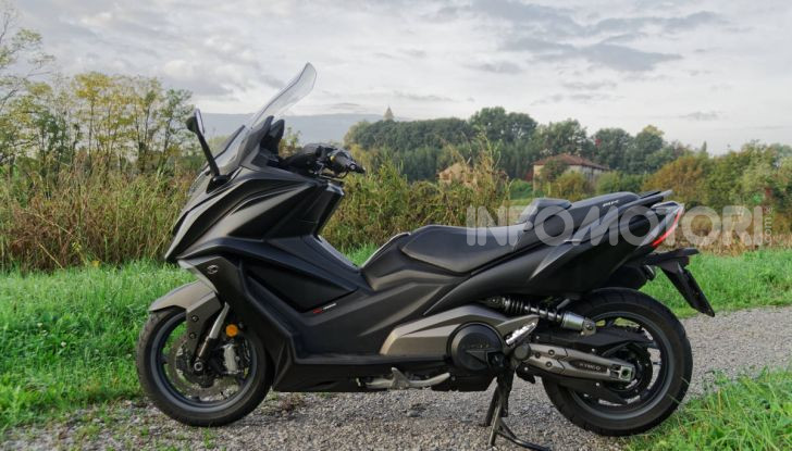 Prova Kymco AK550, l’unico vero “anti TMAX” - Foto 26 di 54