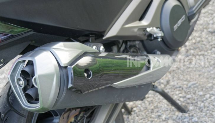 Prova Kymco AK550, l’unico vero “anti TMAX” - Foto 35 di 54