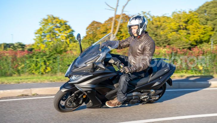 Prova Kymco AK550, l’unico vero “anti TMAX” - Foto 44 di 54