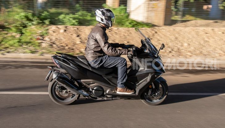 Prova Kymco AK550, l’unico vero “anti TMAX” - Foto 52 di 54