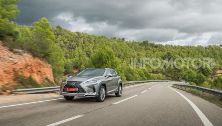 Lexus RX Hybrid MY 2020: muscoli, tecnologia ed eleganza - Foto 19 di 25