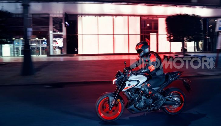 [VIDEO] Nuova Yamaha MT-03 2020: stile e prestazioni su due ruote - Foto 2 di 8
