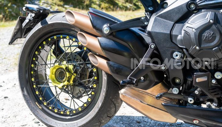 Prova MV Agusta Dragster 800 RR 2019: arte in movimento - Foto 14 di 47