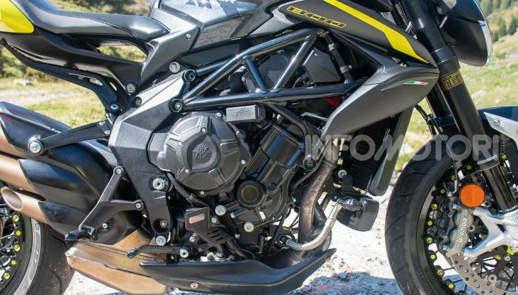 Prova MV Agusta Dragster 800 RR 2019: arte in movimento - Foto 15 di 47