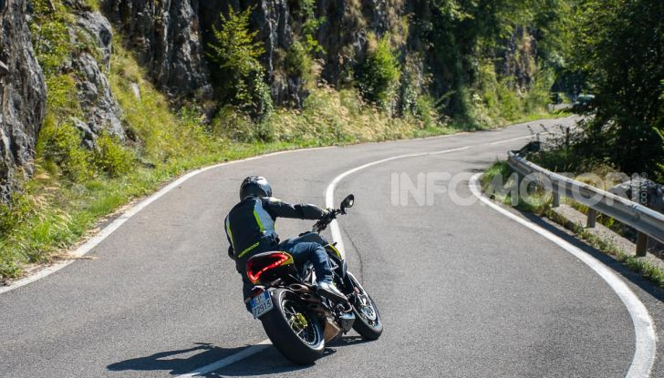 Prova MV Agusta Dragster 800 RR 2019: arte in movimento - Foto 47 di 47