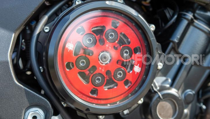 MV Agusta Turismo Veloce Lusso SCS innovativa frizione semi automatica
