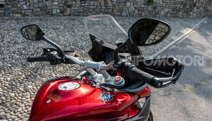 MV Agusta Turismo Veloce Lusso SCS, affilata come una Brutale, comoda come uno scooter - Foto 29 di 58